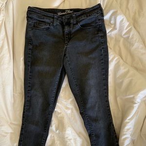 black skinny jeans